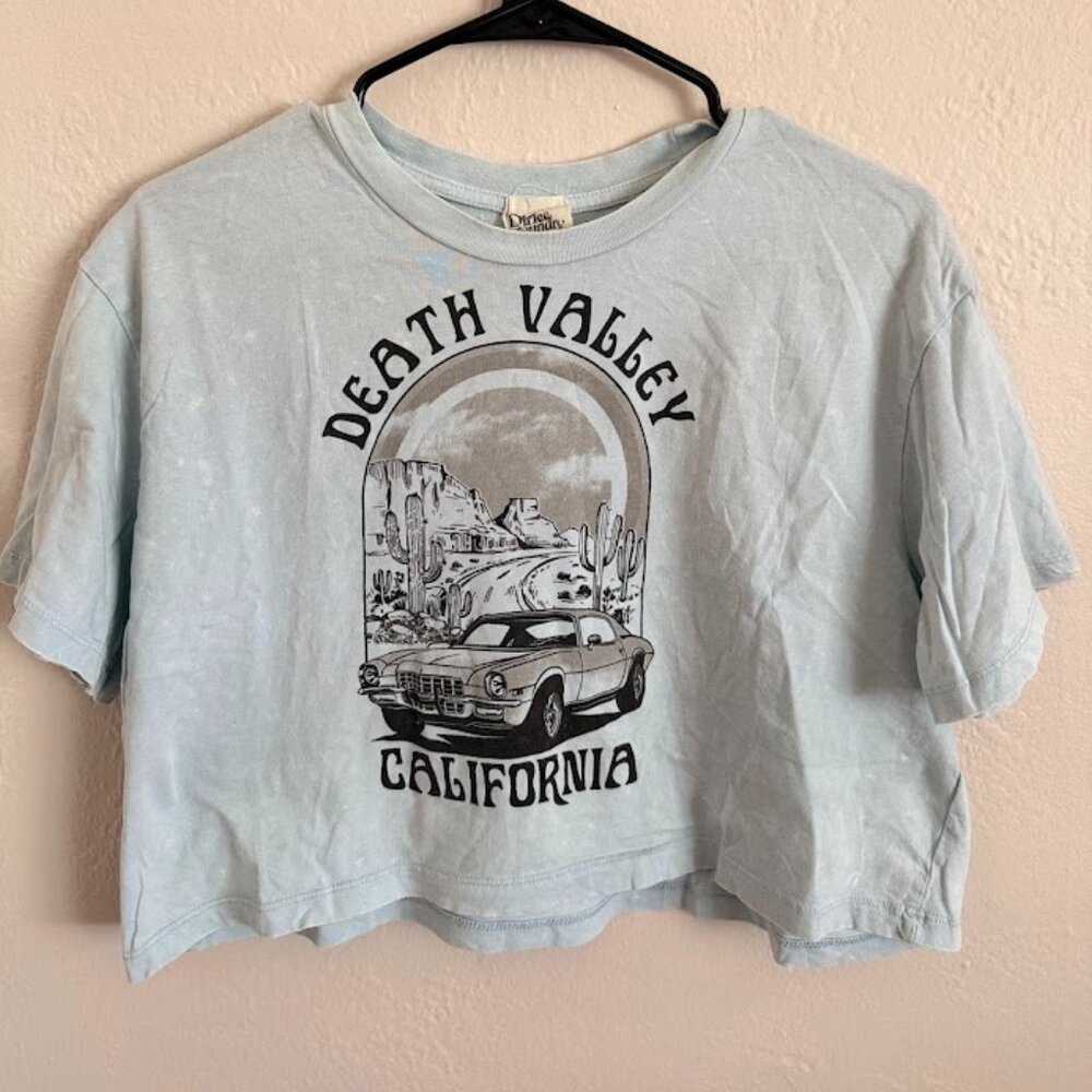 Death Valley California Cropped T-Shirt – Dirtee Laundry, Size L, Light Blue (Di